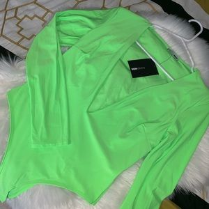 Deep v bodysuit❌ SOLD